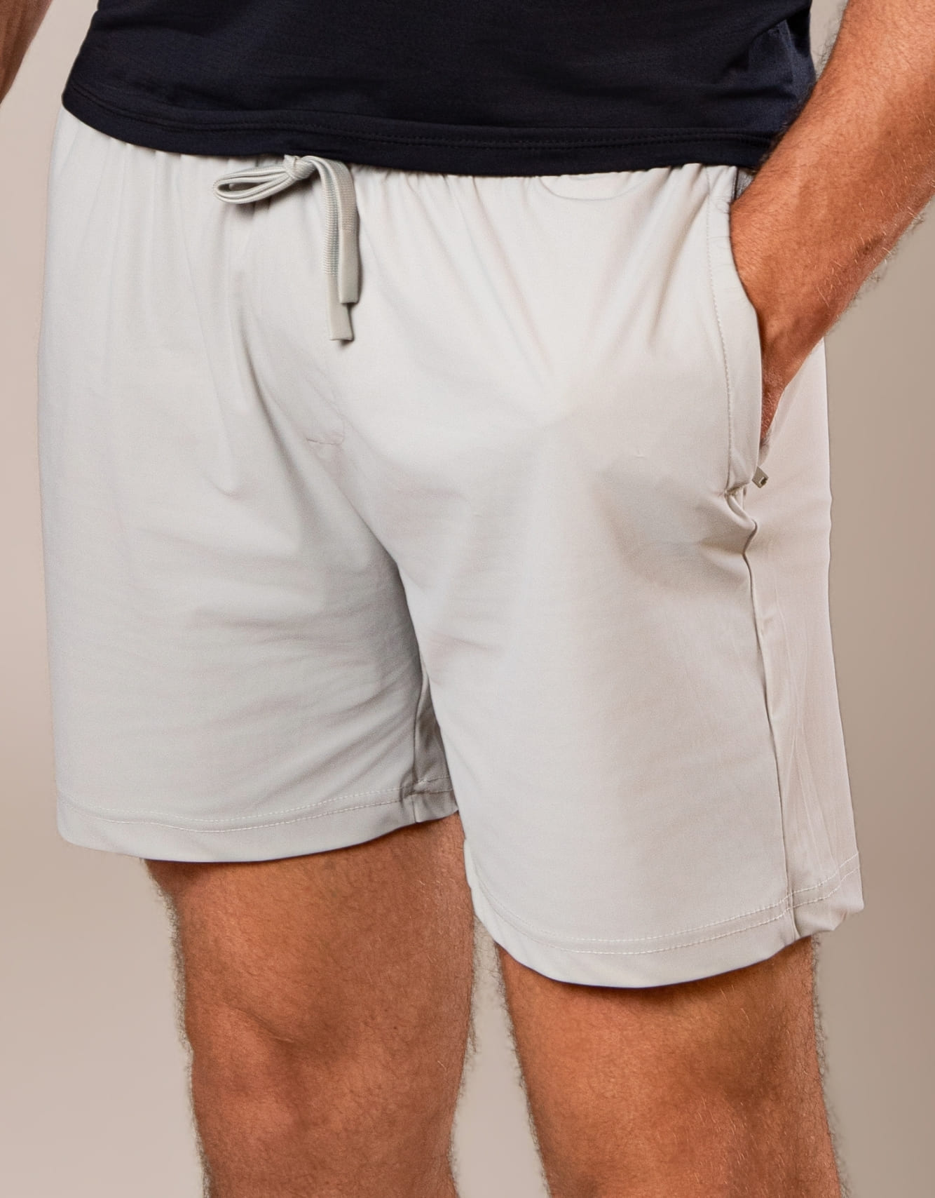 Short masculino com ziper no bolso. | Art Stilo